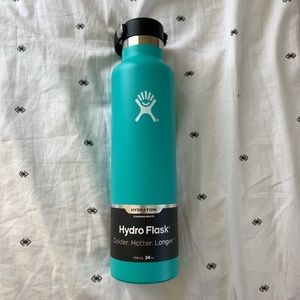 BRAND NEW Hydro Flask 24 oz. Water Bottle Mint